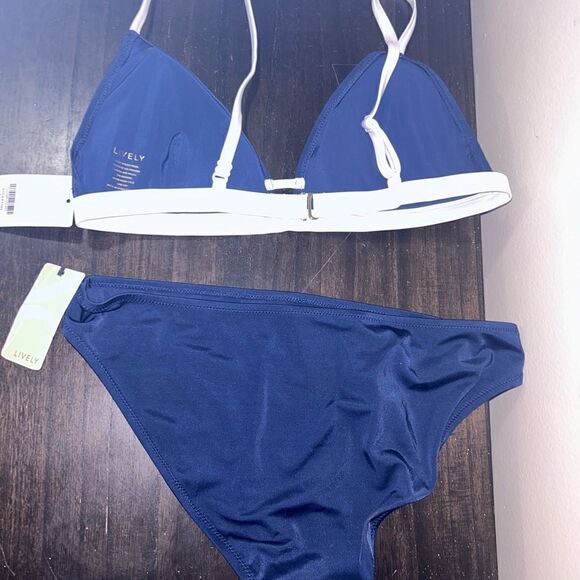 NWT Lively navy color bikini size medium/large - Picture 2 of 5
